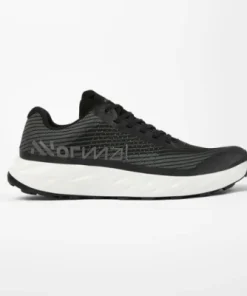 NNormal Kjerag Black